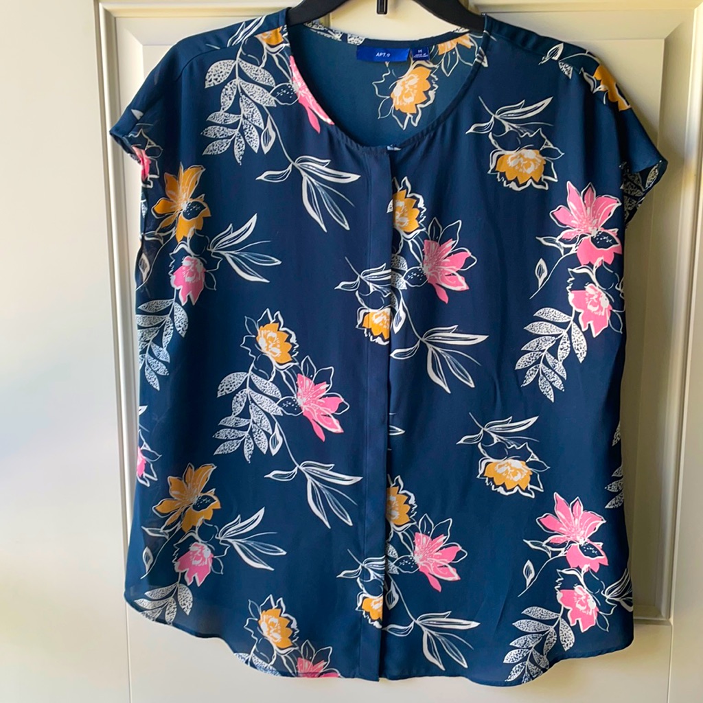 Apt 9 Blouse, Euc, Medium
